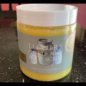New! Asquith& Somerset luxury goat’s milk body scrub 19.4 oz